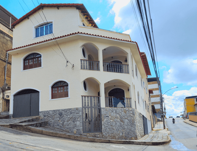 Casa em Manoel Honório, Juiz de Fora/MG de 320m² 4 quartos à venda por R$ 848.000,00