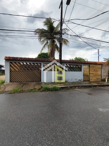 Casa em Parque 10 de Novembro, Manaus/AM de 215m² 5 quartos à venda por R$ 599.000,00