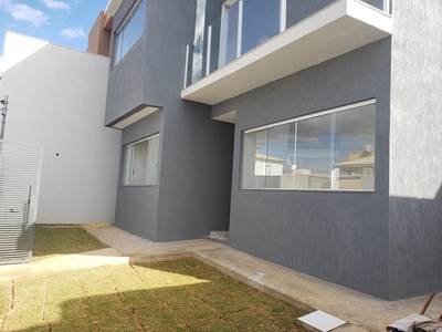 Casa em Portal Do Sol, Lagoa Santa/MG de 110m² 4 quartos à venda por R$ 589.000,00