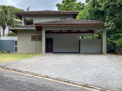 Casa em Pousada dos Bandeirantes, Carapicuíba/SP de 316m² 3 quartos à venda por R$ 1.649.000,00
