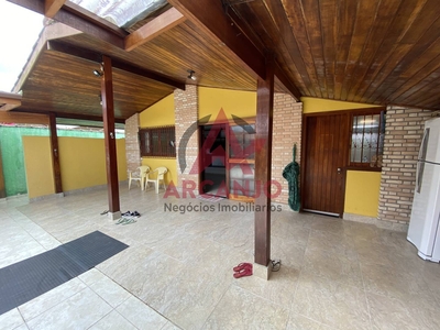 Casa em Sertão do Perequê Mirim, Ubatuba/SP de 180m² 3 quartos à venda por R$ 749.000,00