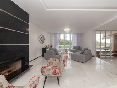 Casa em Vila Castela, Nova Lima/MG de 704m² 4 quartos à venda por R$ 7.099.000,00