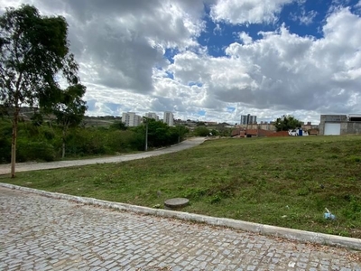Terreno em Indianópolis, Caruaru/PE de 360m² à venda por R$ 173.000,00