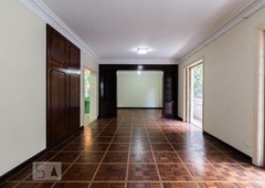 APARTAMENTO no 1º andar com 4 dormitórios e 2 garagens