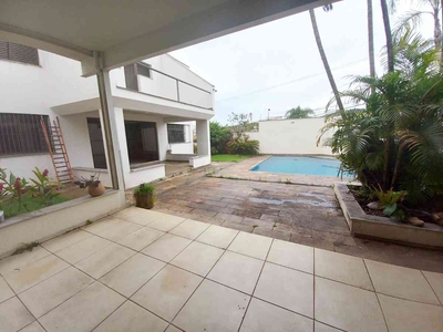 Casa com 4 quartos à venda no bairro São Bento, 380m²
