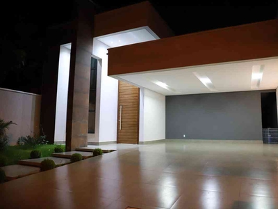 Casa em Condomínio com 5 quartos à venda no bairro Setor Habitacional Vicente Pires, 500m²