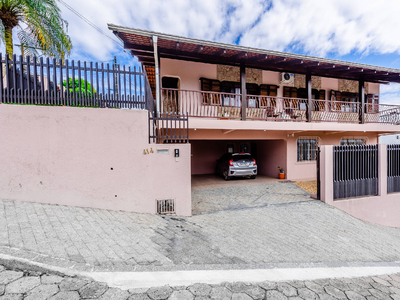 Casa em Fortaleza, Blumenau/SC de 274m² 4 quartos à venda por R$ 697.000,00