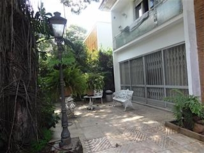 Casa em Jardim Paulista, São Paulo/SP de 300m² 4 quartos à venda por R$ 9.000.000,00 ou para locação R$ 27.700,00/mes
