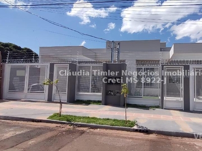 Casa Térrea com 3 Quartos à Venda por R$ 650.000