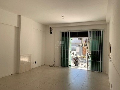 Sala em Centro, Balneário Camboriú/SC de 65m² para locação R$ 2.800,00/mes