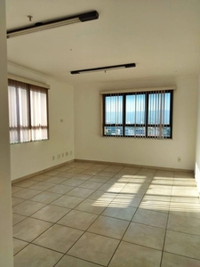 Sala em Macuco, Santos/SP de 58m² para locação R$ 2.850,00/mes