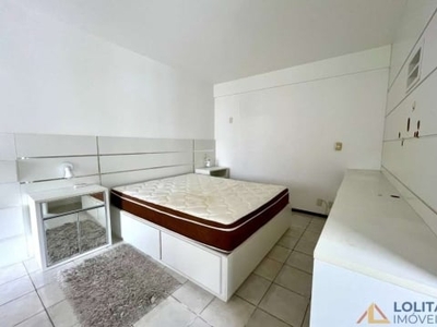 Apartamento com 4 quartos sendo 1 suíte à venda no centro de florianópolis/sc