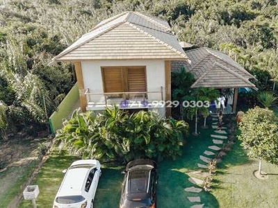 Casa à venda no bairro Praia do Forte - Mata de São João/BA