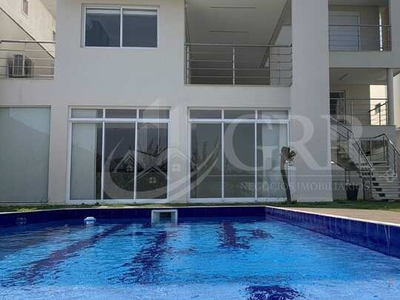 Aluga - Casa pronta para morar 4 suítes, lareira, piscina, área gourmet no Condomínio Alto