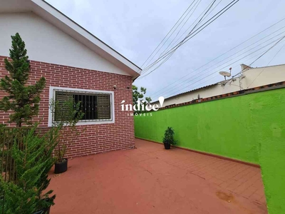 Casa com 1 quarto para alugar no bairro Vila Tibério, 60m²