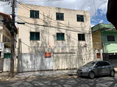 Casa com 3 quartos para alugar no bairro Vista Alegre, 135m²