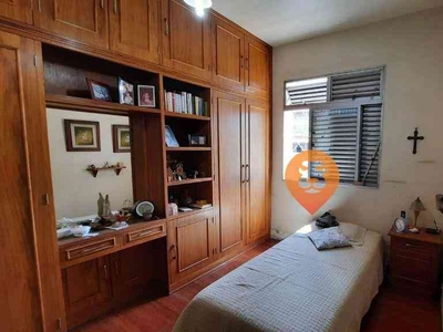 Casa com 5 quartos à venda no bairro Colégio Batista, 184m²