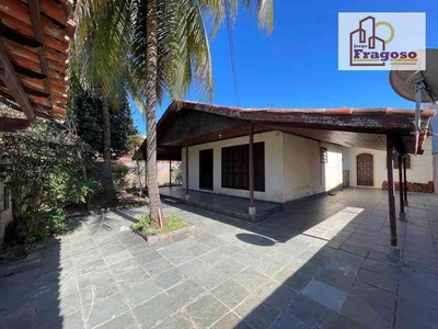 Casa Comercial com 3 quartos à venda no bairro Braga, 150m²