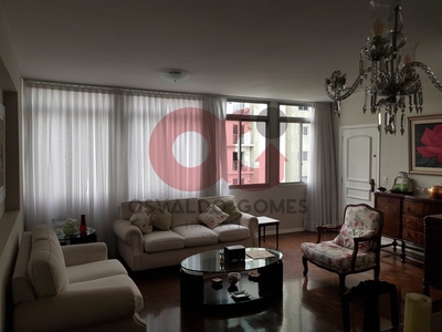 Apartamento à venda, Campo Belo, 108m², 3 dormitórios, 1 suíte, 2 vagas!