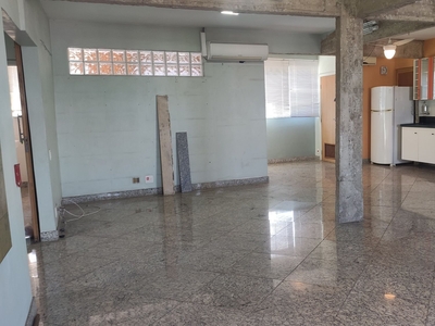 Apartamento à venda em São Luíz com 95 m², 2 quartos, 1 suíte, 1 vaga