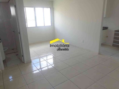 Apartamento com 2 quartos para alugar no bairro Buritis, 60m²