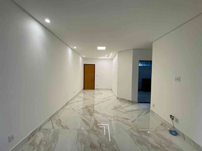 Apartamento com 3 quartos à venda no bairro Coração Eucarístico, 95m²