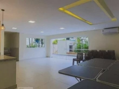 Apartamento com 3 Quartos e 2 banheiros à Venda, 80 m² por R$ 390.000