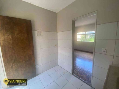 Apartamento com 3 quartos para alugar no bairro Barreiro, 84m²