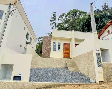Casa com 2 quartos passagem lateral no bairro Águas Claras