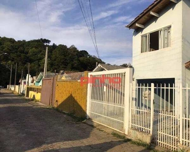 Casa com 3 dormitórios à venda, 109 m² por R$ 249.900 - Petrópolis - Lages/SC