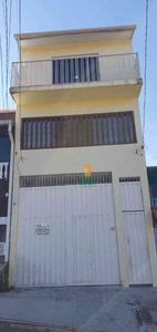 Casa com 3 quartos à venda no bairro Cajuru do Sul, 378m²