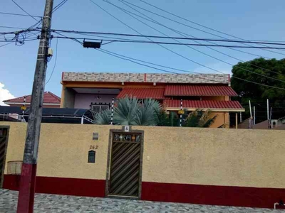 Casa com 3 quartos à venda no bairro São José Operário, 240m²