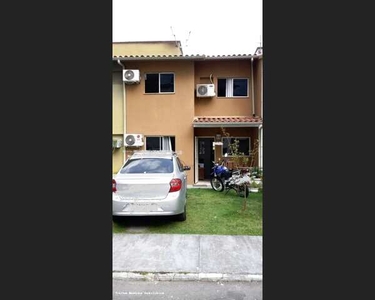 Casa de condomínio para venda com 3 quartos em Piabetá