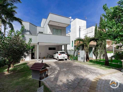 Casa em Condomínio com 4 quartos à venda no bairro Portal do Sol II, 372m²