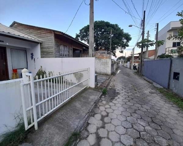 Casa para Venda em Florianópolis, São João do Rio Vermelho, 2 dormitórios, 1 banheiro, 2 v