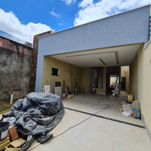 Casa para Venda em Goiânia, Jardim América, 3 dormitórios, 3 suítes, 4 banheiros, 2 vagas