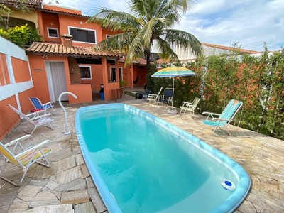Sobrado à venda com piscina à 500mts da praia com 5 quartos em Jardim Bopiranga - Itanhaém