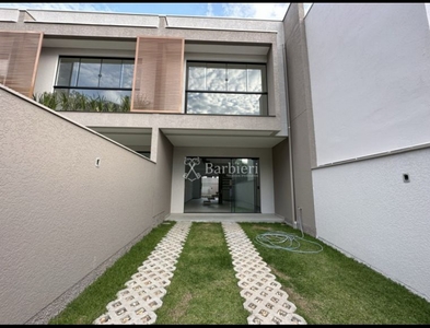 Casa no Bairro Fortaleza Alta em Blumenau com 3 Dormitórios (3 suítes) e 151 m²