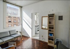 APARTAMENTO no 10º andar mobiliado com 1 dormitório