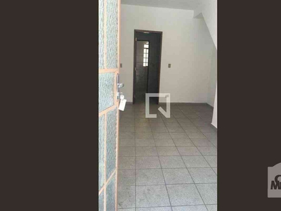 Apartamento com 2 quartos à venda no bairro Copacabana, 60m²