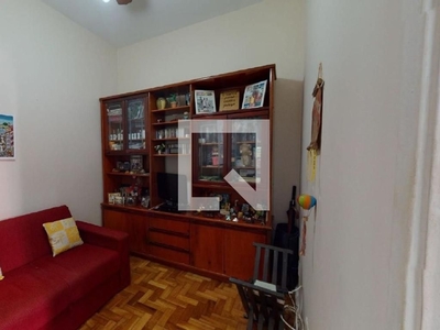 APARTAMENTO no 16º andar com 1 dormitório e 1 garagem