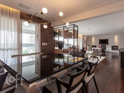 Apartamento à venda em Brooklin com 240 m², 3 quartos, 3 suítes, 4 vagas