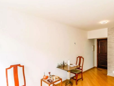 Apartamento à venda em Campo Belo com 73 m², 2 quartos, 1 suíte, 1 vaga