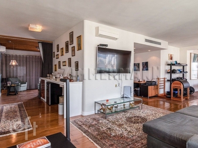 Apartamento à venda em Jardim Paulista com 339 m², 3 quartos, 3 suítes, 4 vagas
