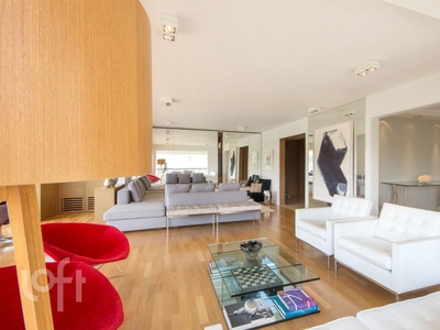 Apartamento à venda em Morumbi com 300 m², 4 quartos, 4 suítes, 4 vagas
