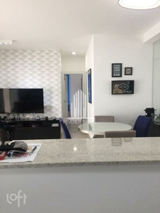 Apartamento à venda em Pinheiros com 85 m², 3 quartos, 1 suíte, 2 vagas