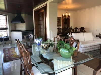 Apartamento à venda em Vila Andrade com 241 m², 3 quartos, 3 suítes, 4 vagas