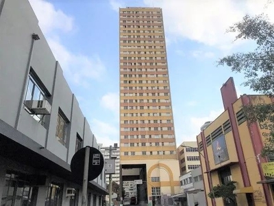 Apartamento com 2 dormitórios para alugar por R$ 1.700/mês - Centro - Curitiba/PR