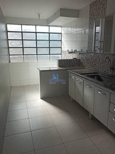 Apartamento com 2 quartos à venda, 62.0m²