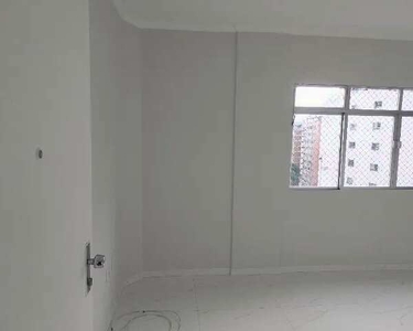 Apartamento com dois dormitórios a venda no Centro, São Vicente